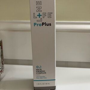 Lifeline ProPlus Neck Firming Complex